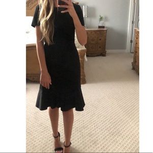 Banana Republic Short Sleeve Black Midi Dress in 0